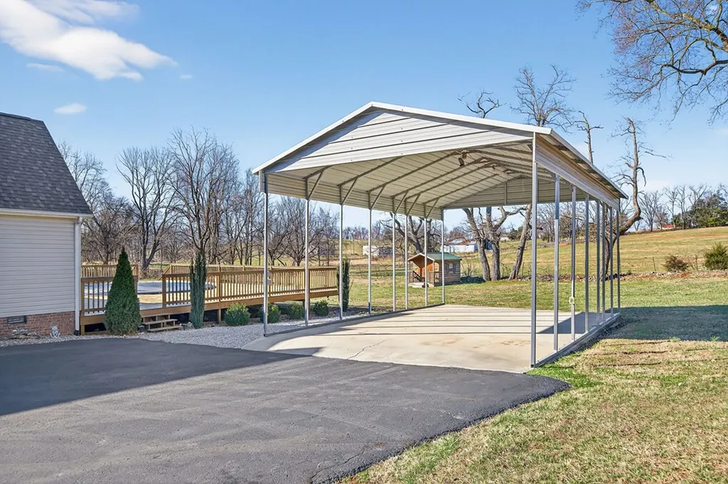 4052 Elwin Drive Cookeville TN 38501