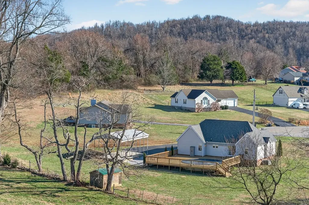 4052 Elwin Drive Cookeville TN 38501