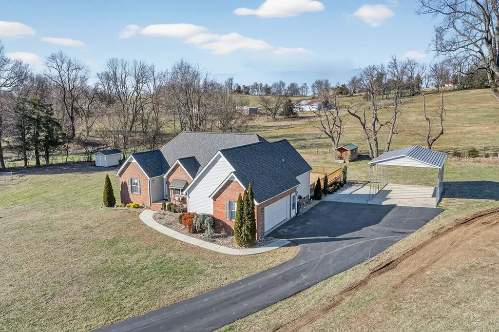 4052 Elwin Drive Cookeville TN 38501