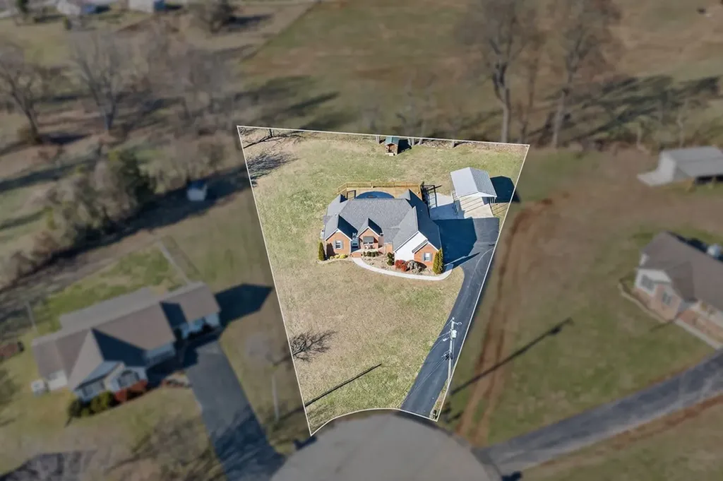 4052 Elwin Drive Cookeville TN 38501