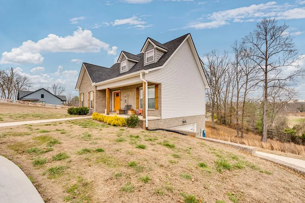 820 S Bunker Hill Road Sparta TN 38583