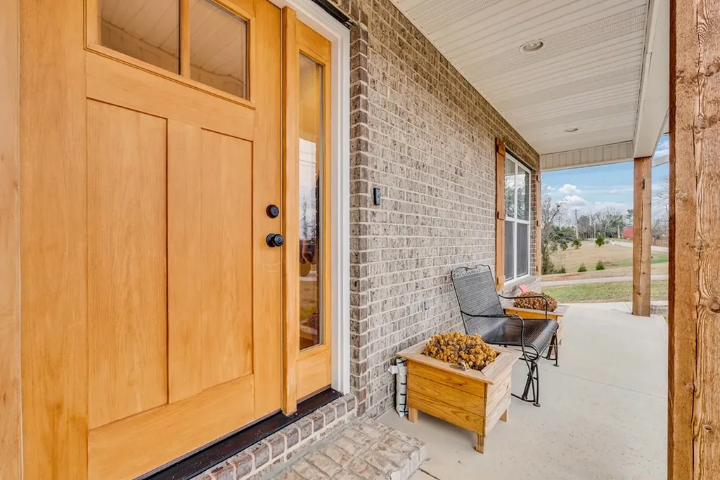 820 S Bunker Hill Road Sparta TN 38583