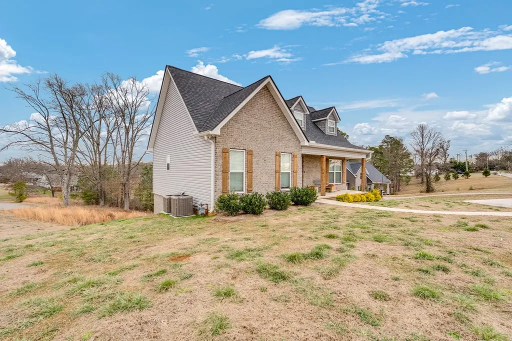 820 S Bunker Hill Road Sparta TN 38583