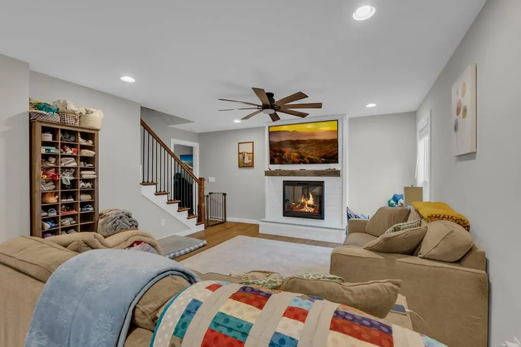 820 S Bunker Hill Road Sparta TN 38583