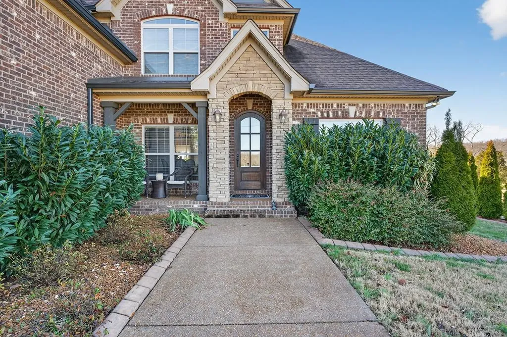 4180 Coles Ferry Pike Lebanon TN 37087