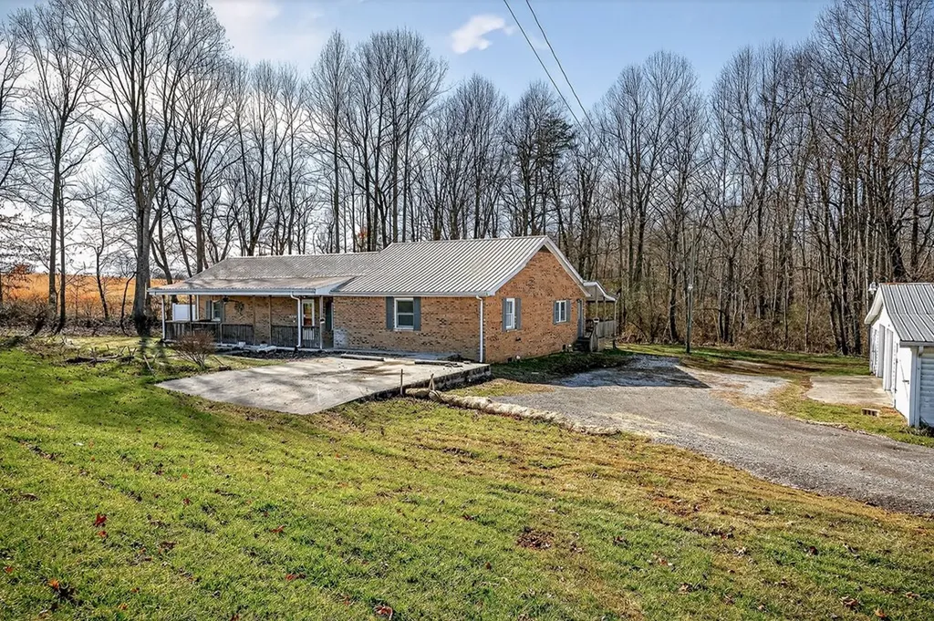 6940 S. York Highway Clarkrange TN 38553