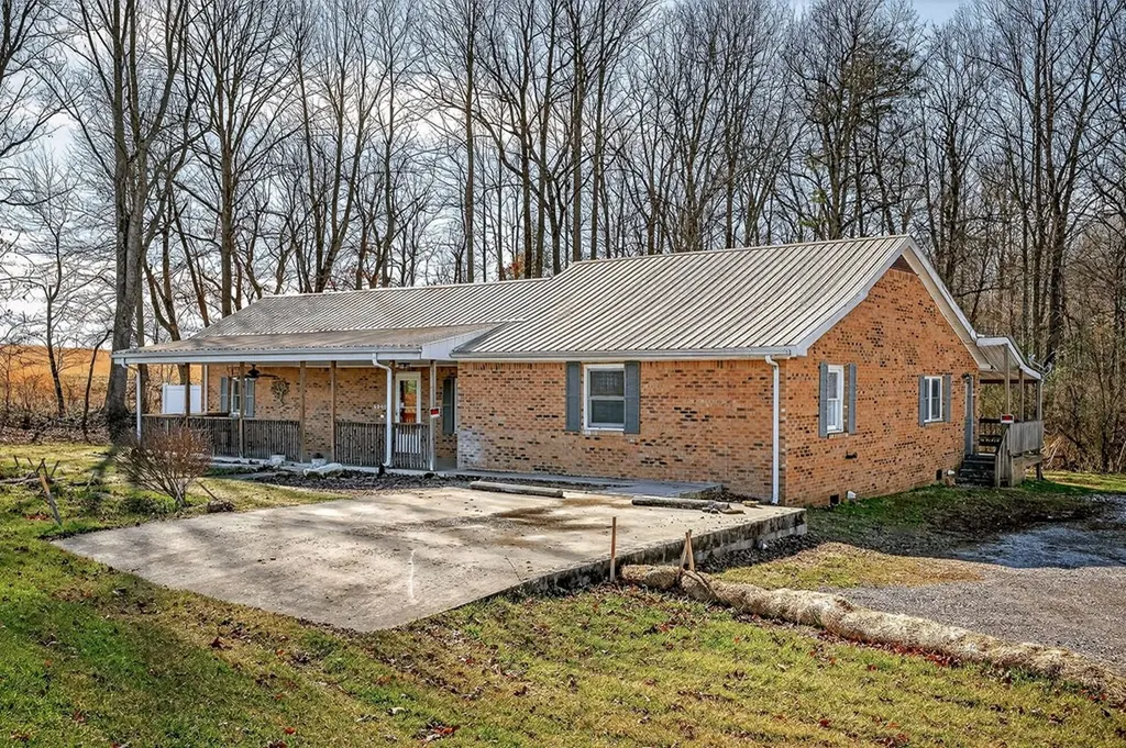 6940 S. York Highway Clarkrange TN 38553