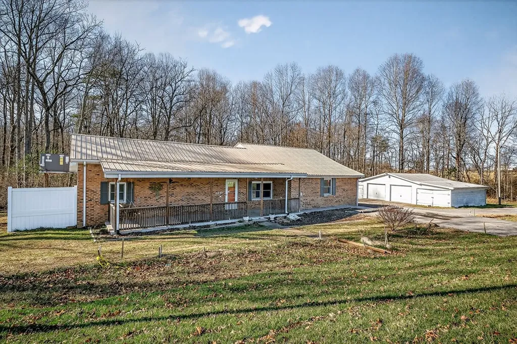 6940 S. York Highway Clarkrange TN 38553