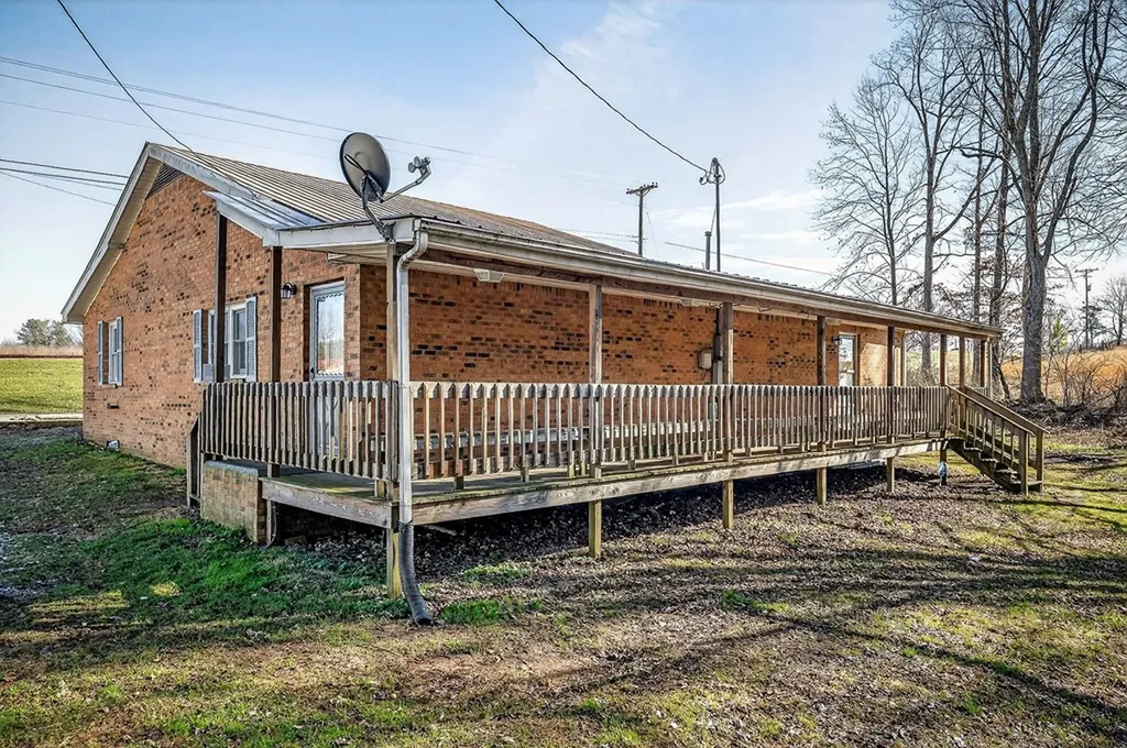 6940 S. York Highway Clarkrange TN 38553