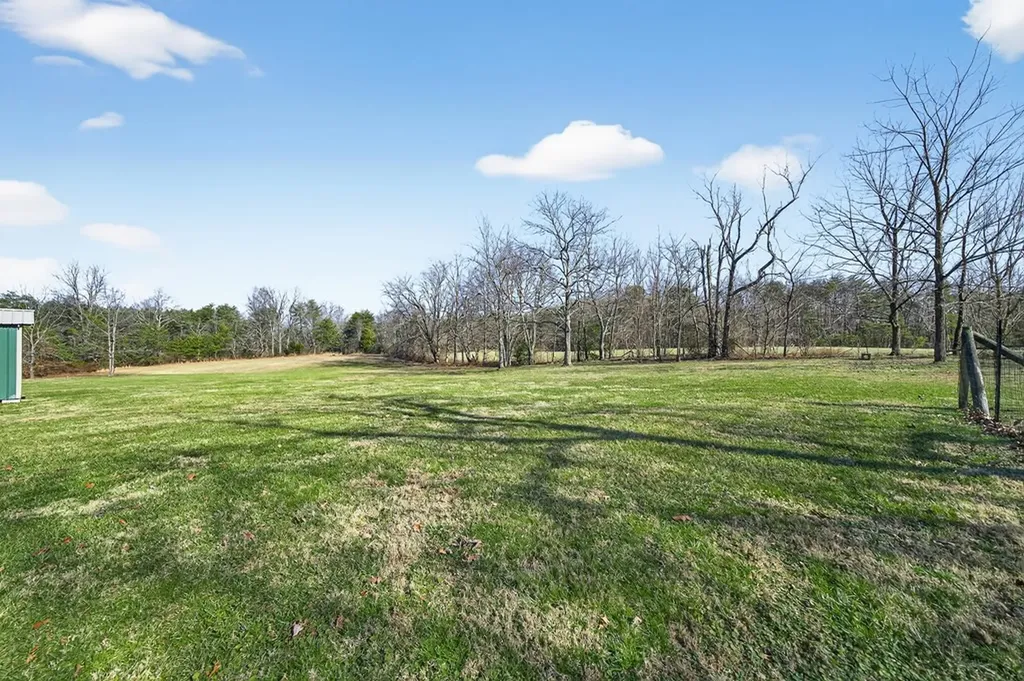 2496 Chestnut Hill Road Crossville TN 38571