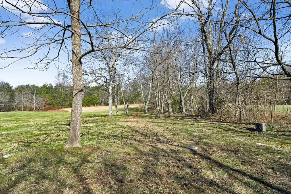 2496 Chestnut Hill Road Crossville TN 38571