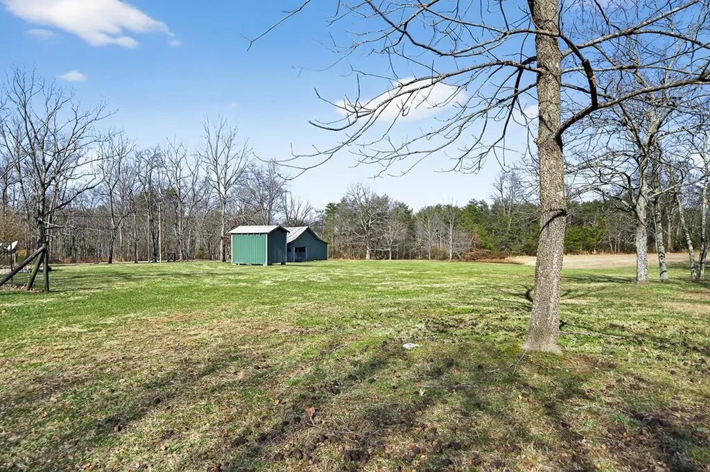 2496 Chestnut Hill Road Crossville TN 38571