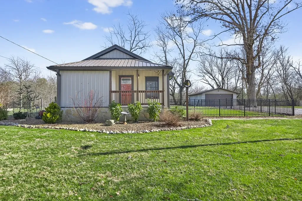 2496 Chestnut Hill Road Crossville TN 38571