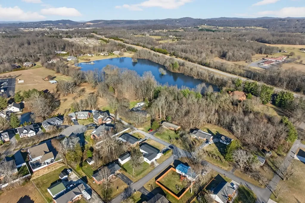 385 Campbell Drive Cookeville TN 38501