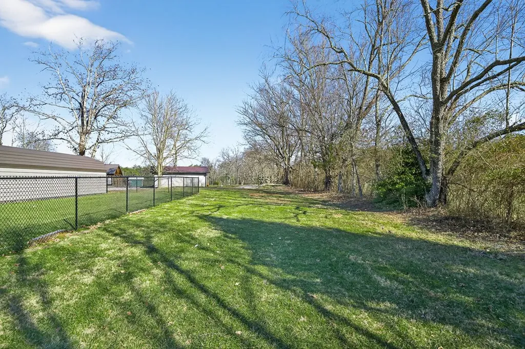 2490 & 2496 Chestnut Hill Road Crossville TN 38571