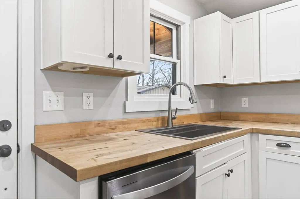 2490 & 2496 Chestnut Hill Road Crossville TN 38571