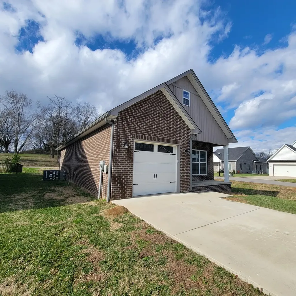 142 Beckam Way Smithville TN 37166