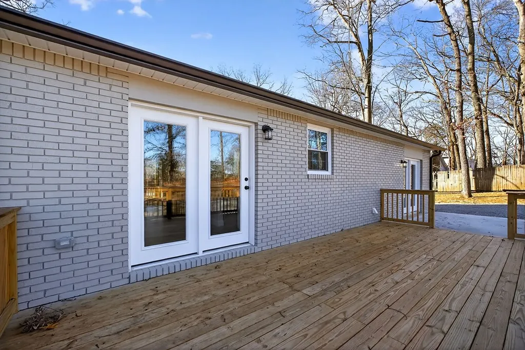 199 W Whitehall Road Cookeville TN 38501