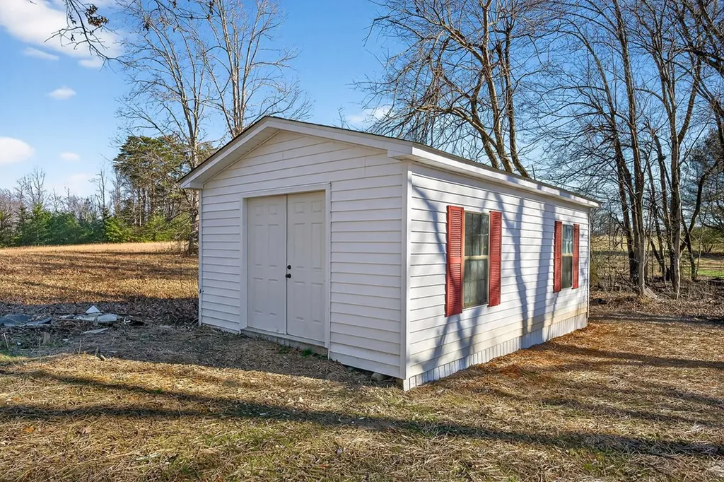 199 W Whitehall Road Cookeville TN 38501