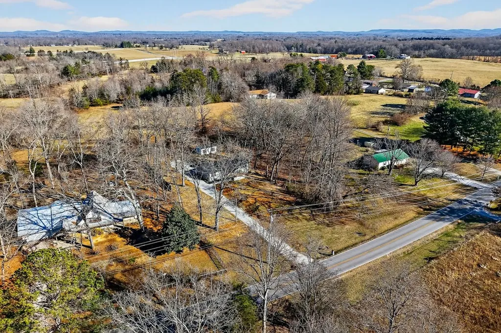 199 W Whitehall Road Cookeville TN 38501