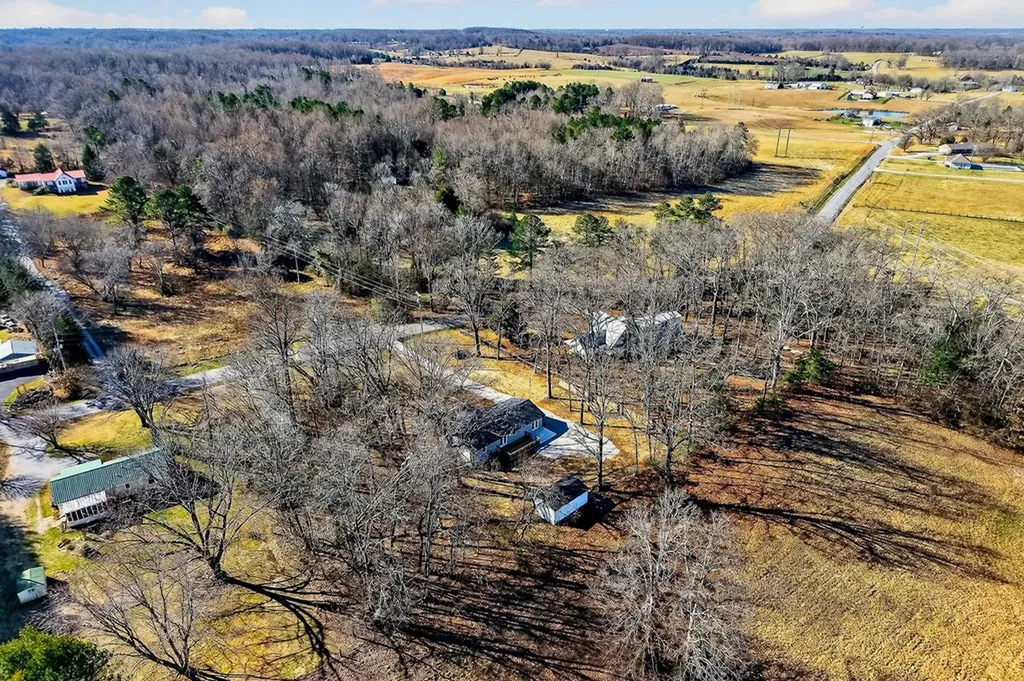 199 W Whitehall Road Cookeville TN 38501