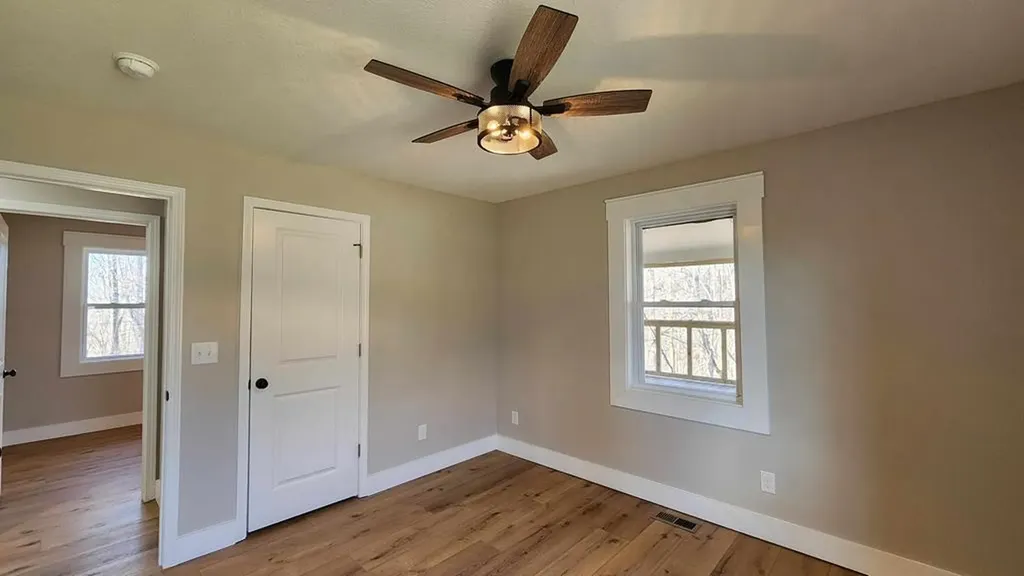 5021 Eagles Cove Road Byrdstown TN 38549