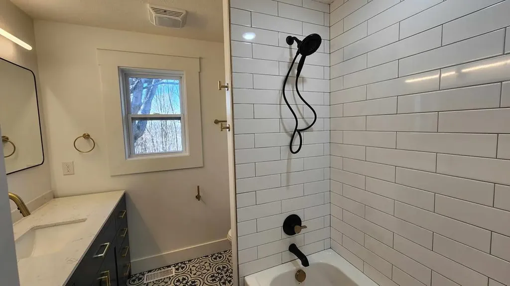 5021 Eagles Cove Road Byrdstown TN 38549