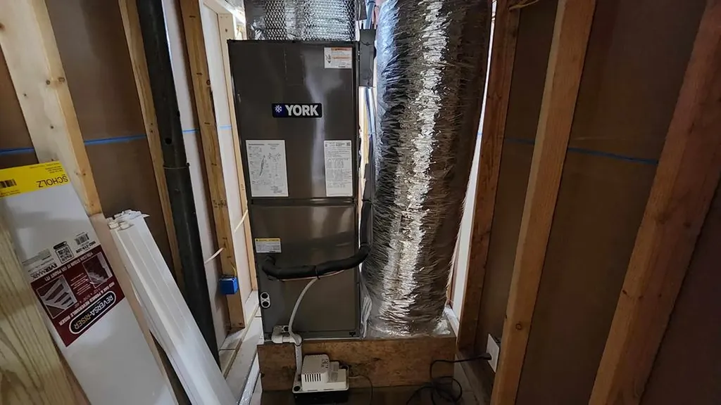 5021 Eagles Cove Road Byrdstown TN 38549