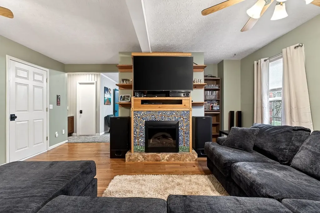 1360 Charles Street Cookeville TN 38506