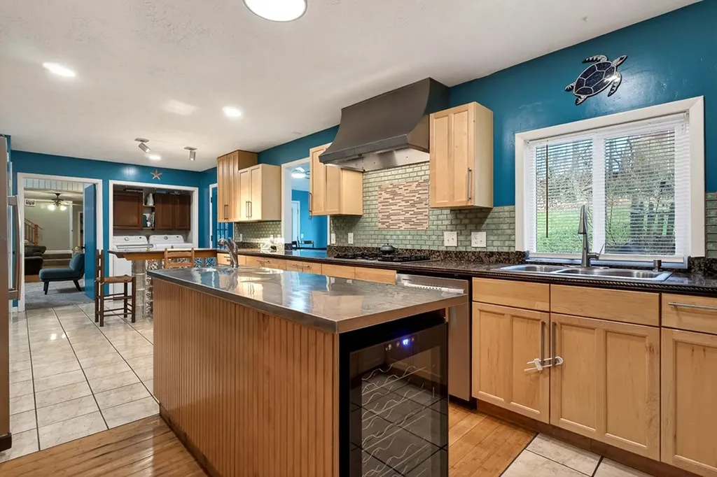 1360 Charles Street Cookeville TN 38506