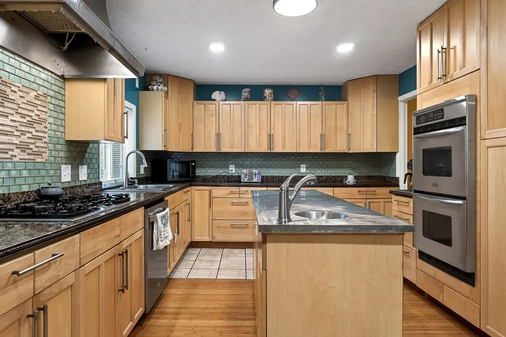 1360 Charles Street Cookeville TN 38506