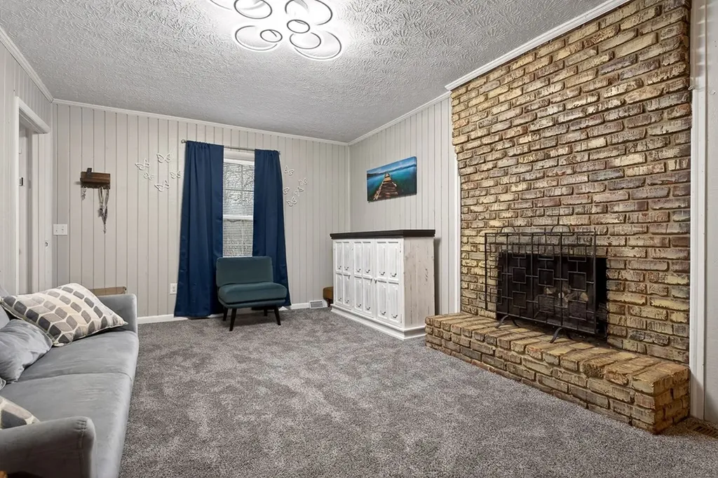 1360 Charles Street Cookeville TN 38506