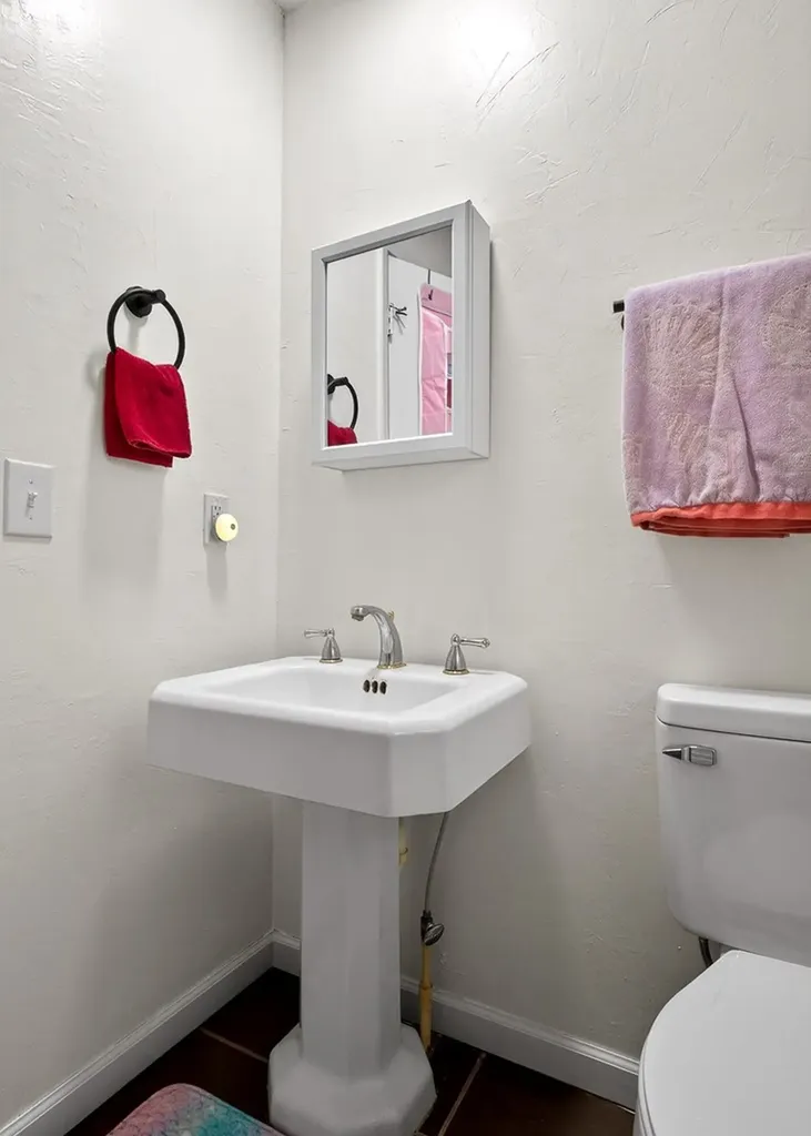 1360 Charles Street Cookeville TN 38506