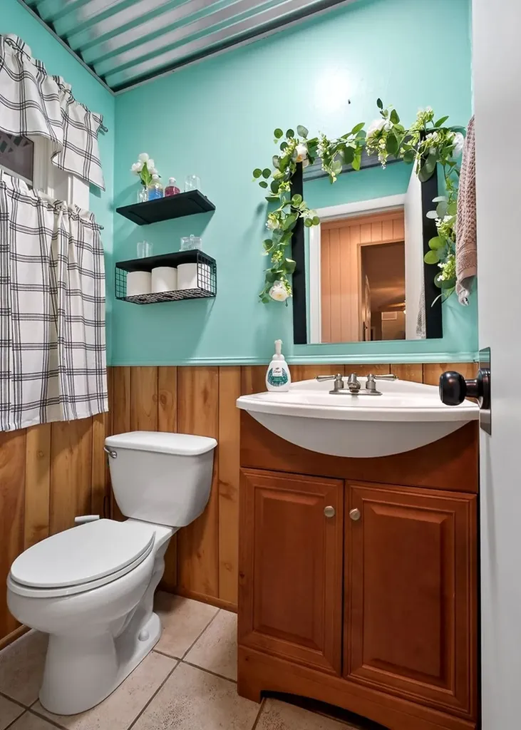 1360 Charles Street Cookeville TN 38506