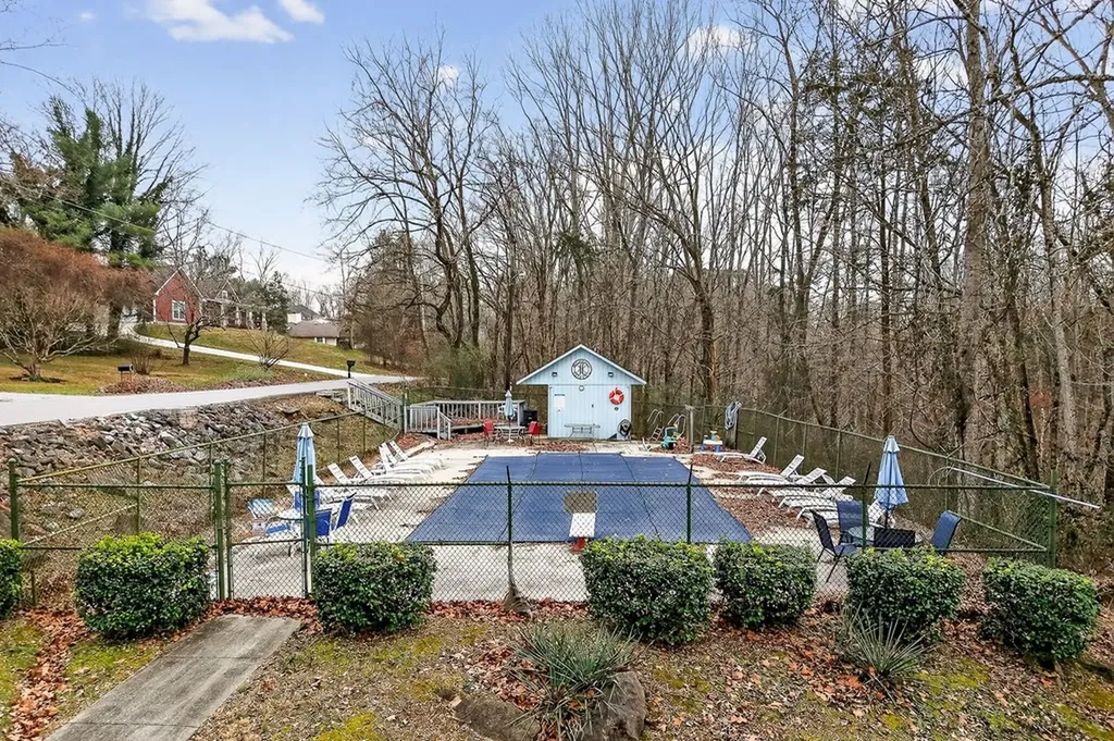 1360 Charles Street Cookeville TN 38506