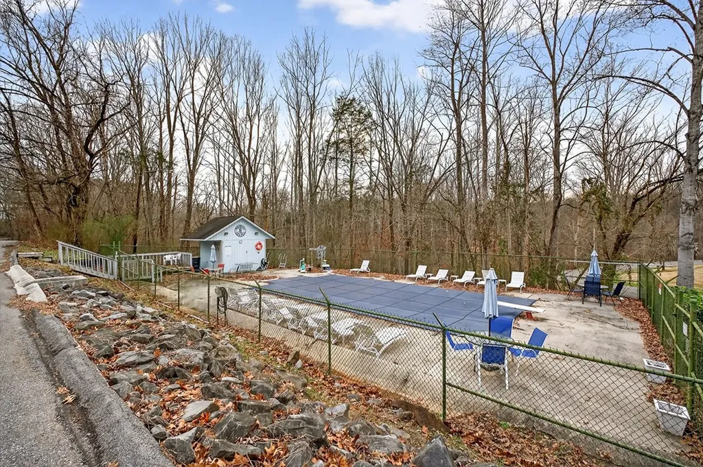 1360 Charles Street Cookeville TN 38506