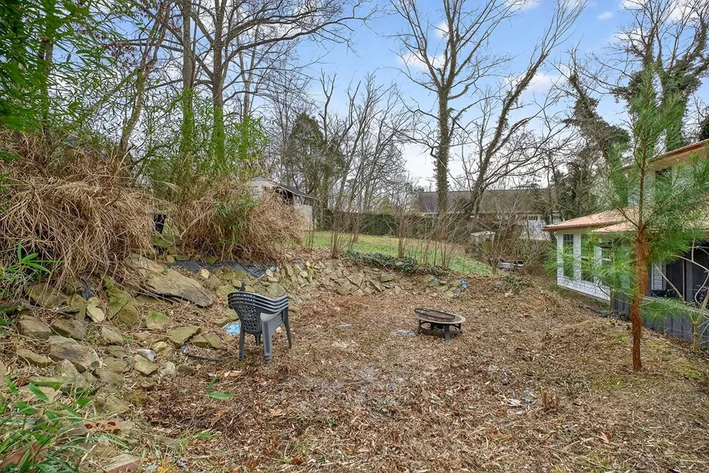 1360 Charles Street Cookeville TN 38506