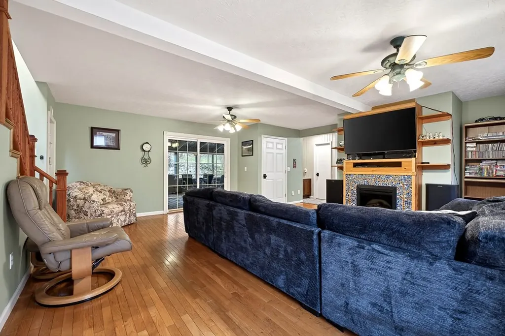 1360 Charles Street Cookeville TN 38506