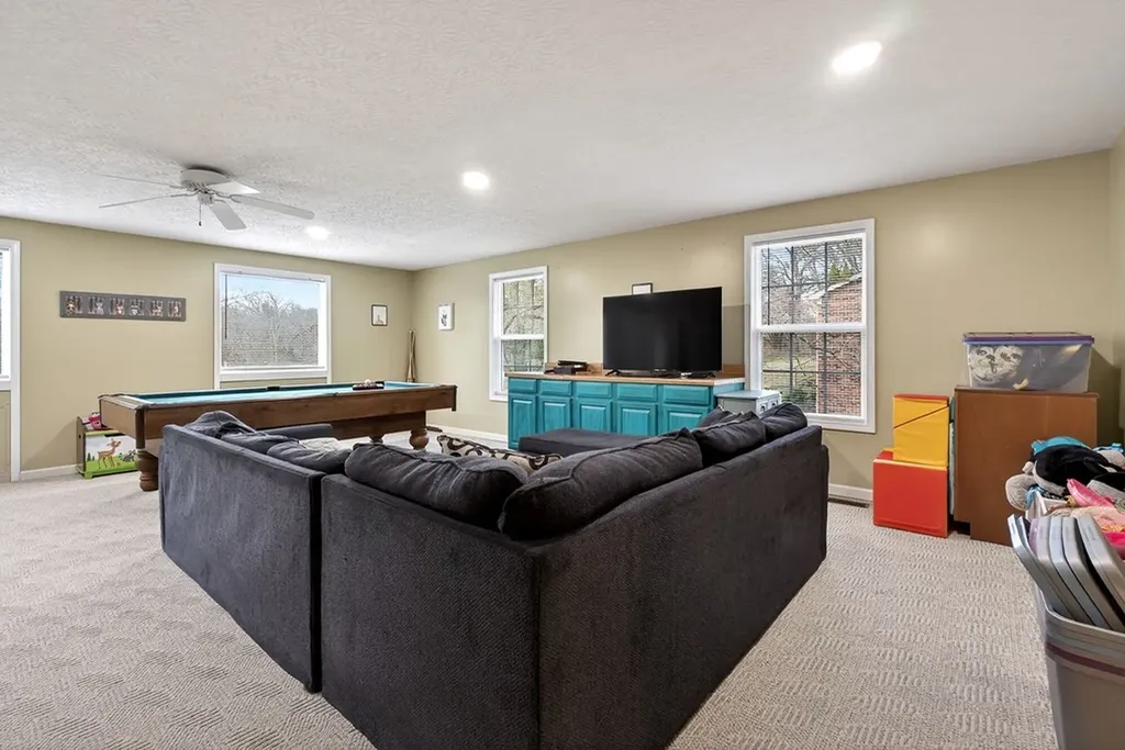 1360 Charles Street Cookeville TN 38506