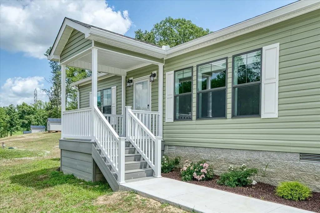 1720 Anna Maria Lane Cookeville TN 38501