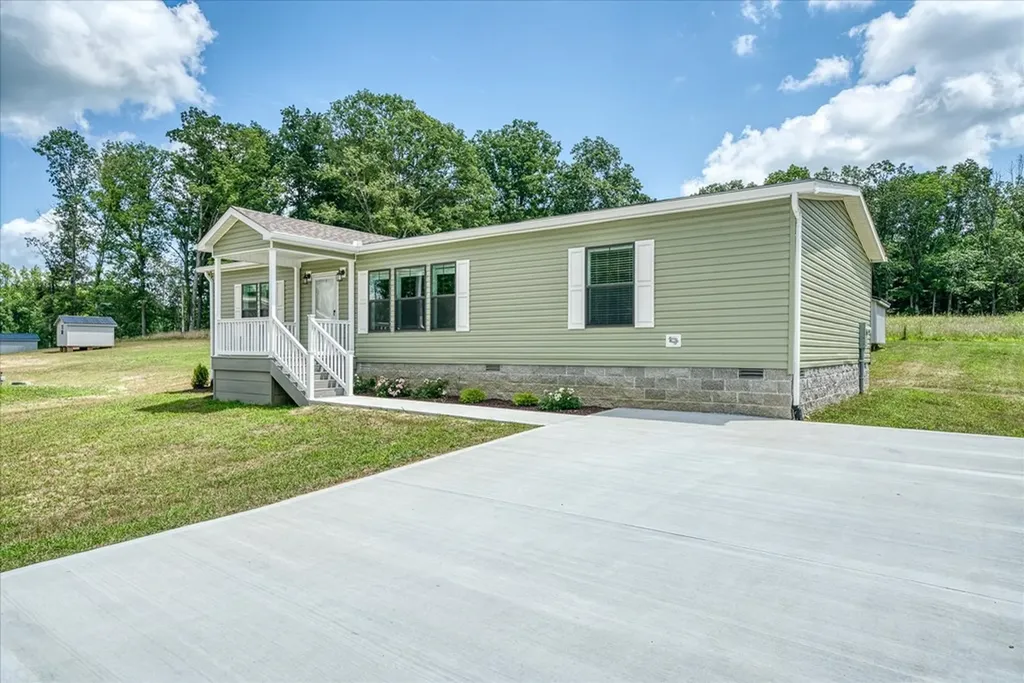 1720 Anna Maria Lane Cookeville TN 38501