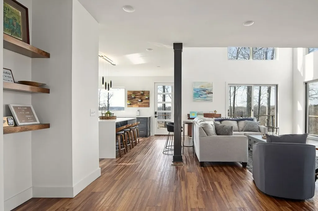 1171 W Hutchins Bend Road Sparta TN 38583