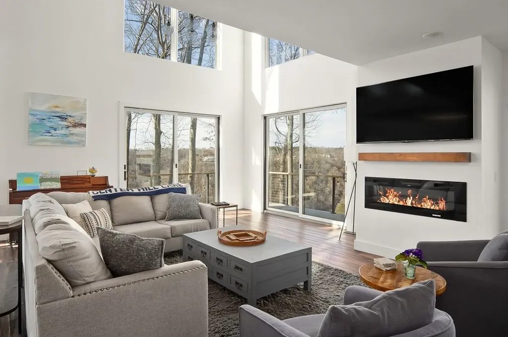 1171 W Hutchins Bend Road Sparta TN 38583