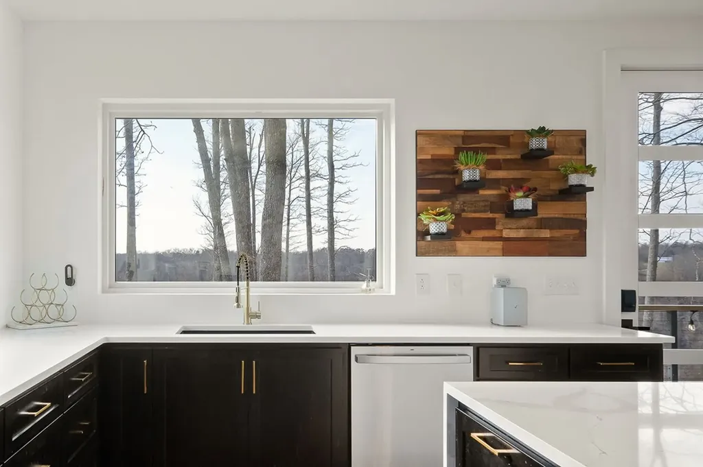 1171 W Hutchins Bend Road Sparta TN 38583