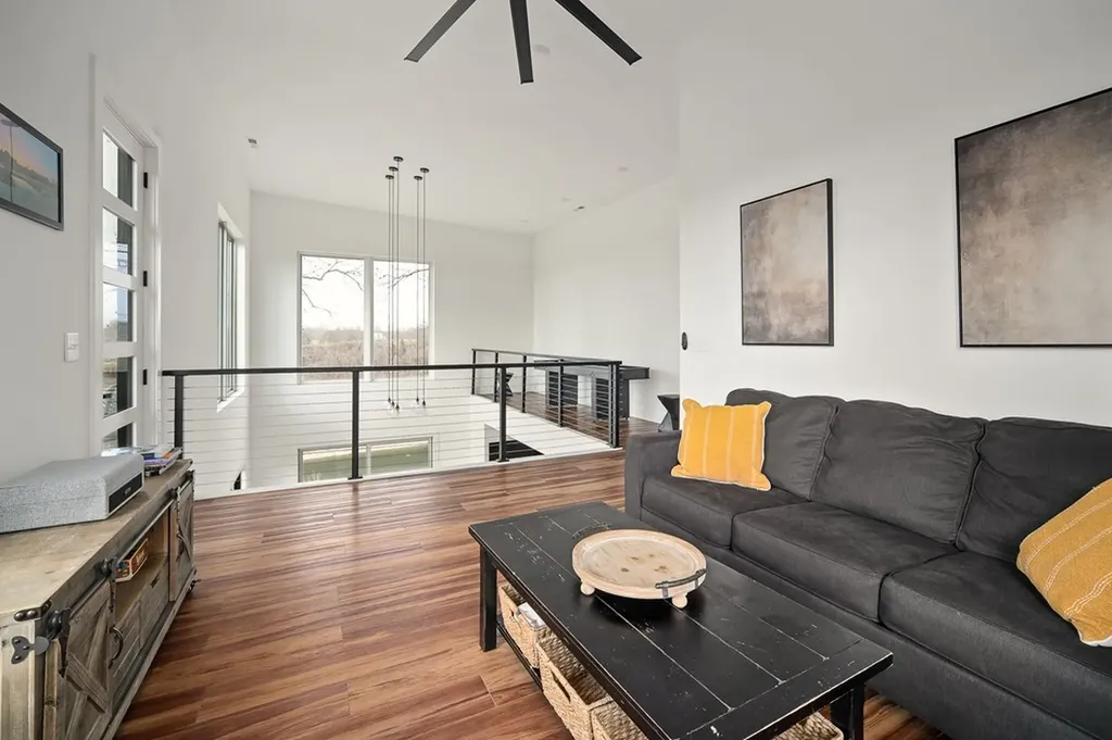 1171 W Hutchins Bend Road Sparta TN 38583