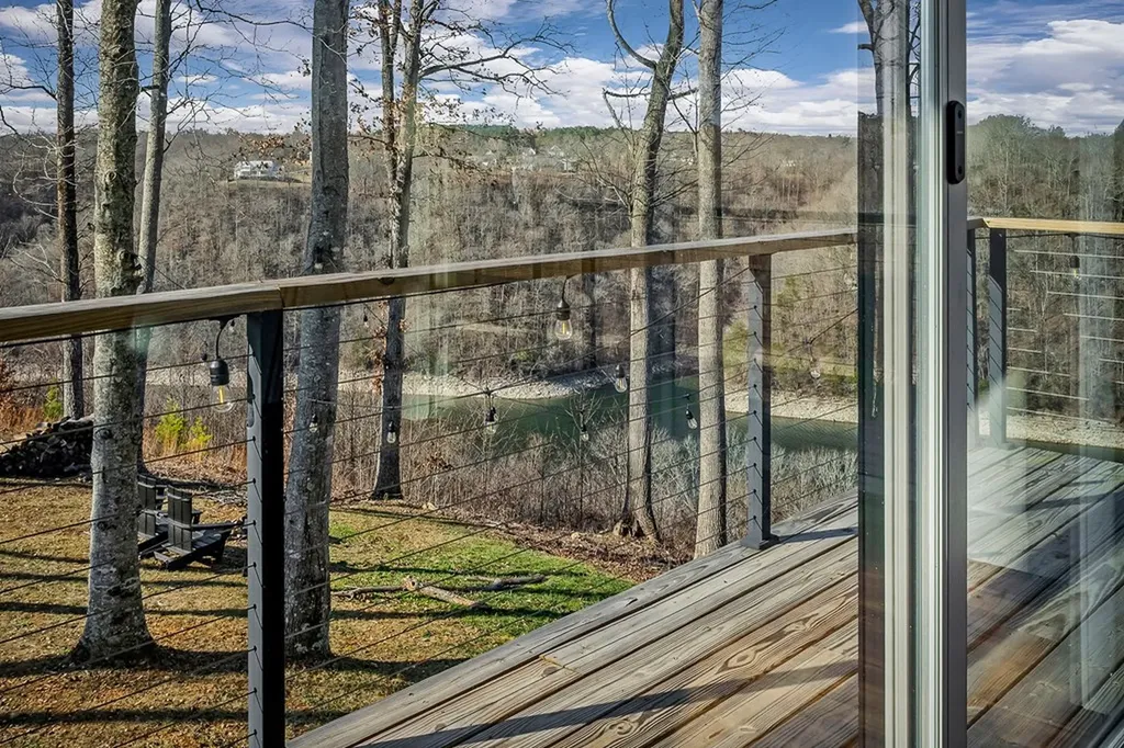 1171 W Hutchins Bend Road Sparta TN 38583