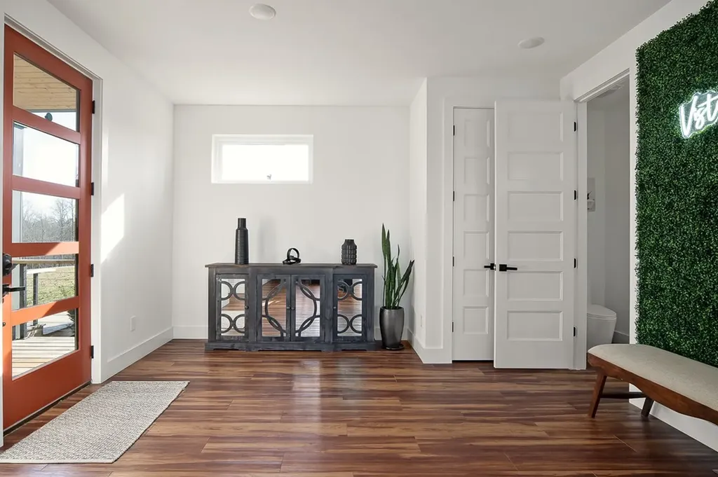 1171 W Hutchins Bend Road Sparta TN 38583