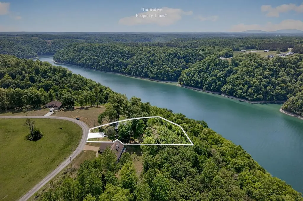 1171 W Hutchins Bend Road Sparta TN 38583