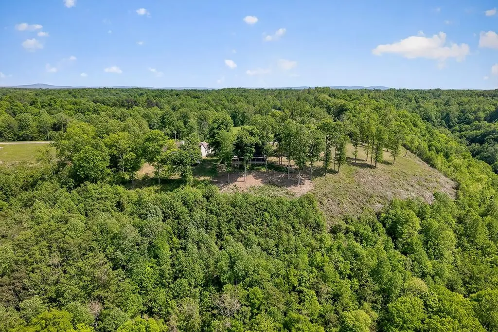 1171 W Hutchins Bend Road Sparta TN 38583