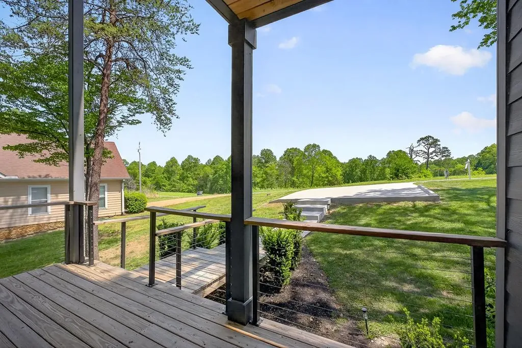 1171 W Hutchins Bend Road Sparta TN 38583